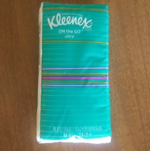 Kleenex on the go pack